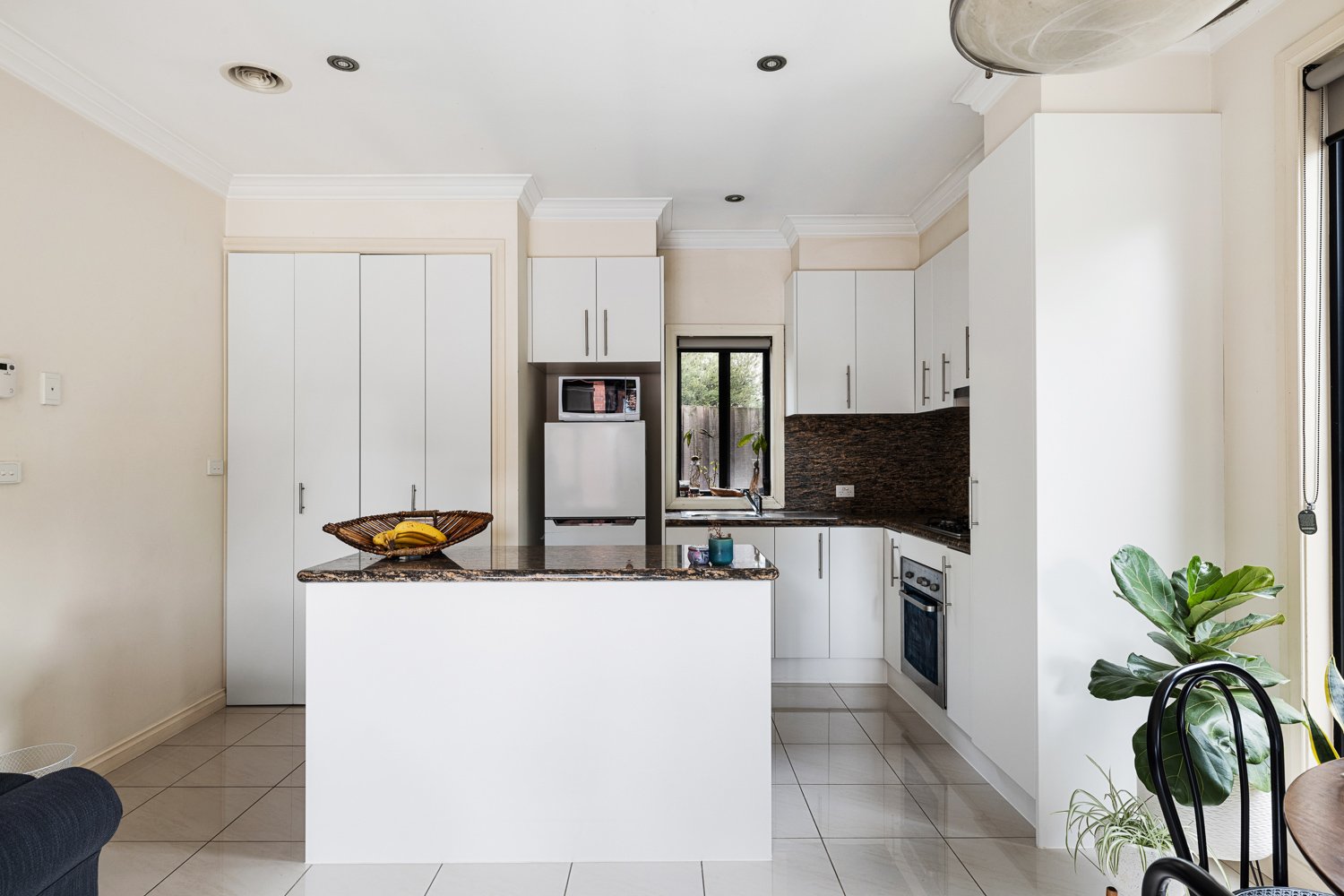 1/16 Shelley Street, Heidelberg Heights image 2