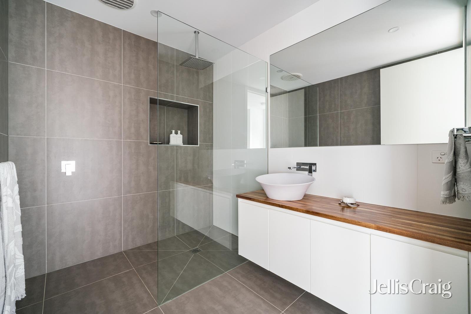 116 Thompson Crescent, Research image 12