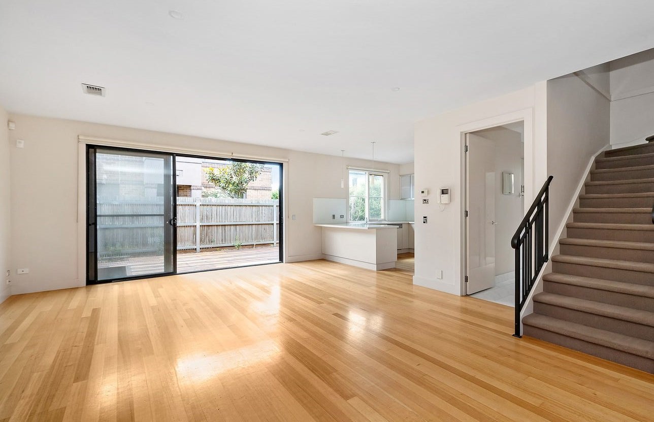1/16 Wilson Street, Mont Albert image 2