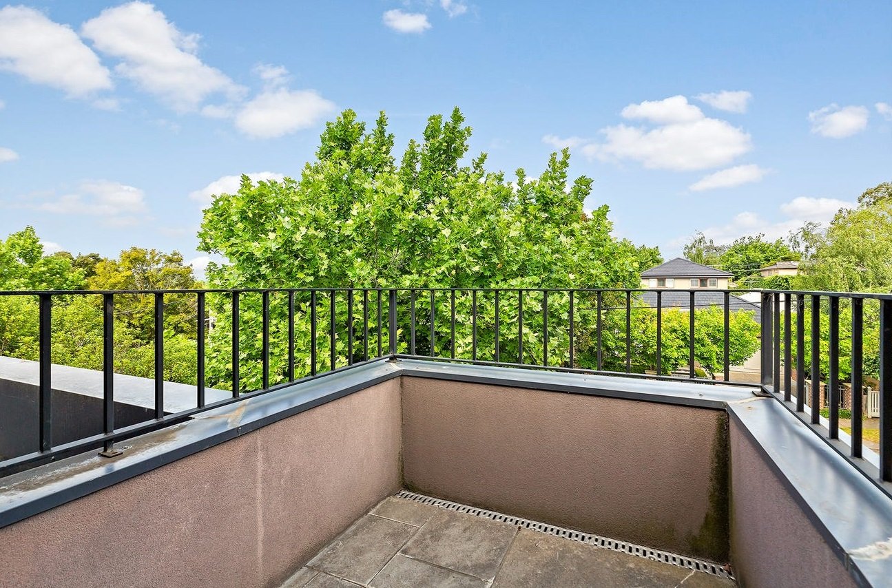 1/16 Wilson Street, Mont Albert image 6