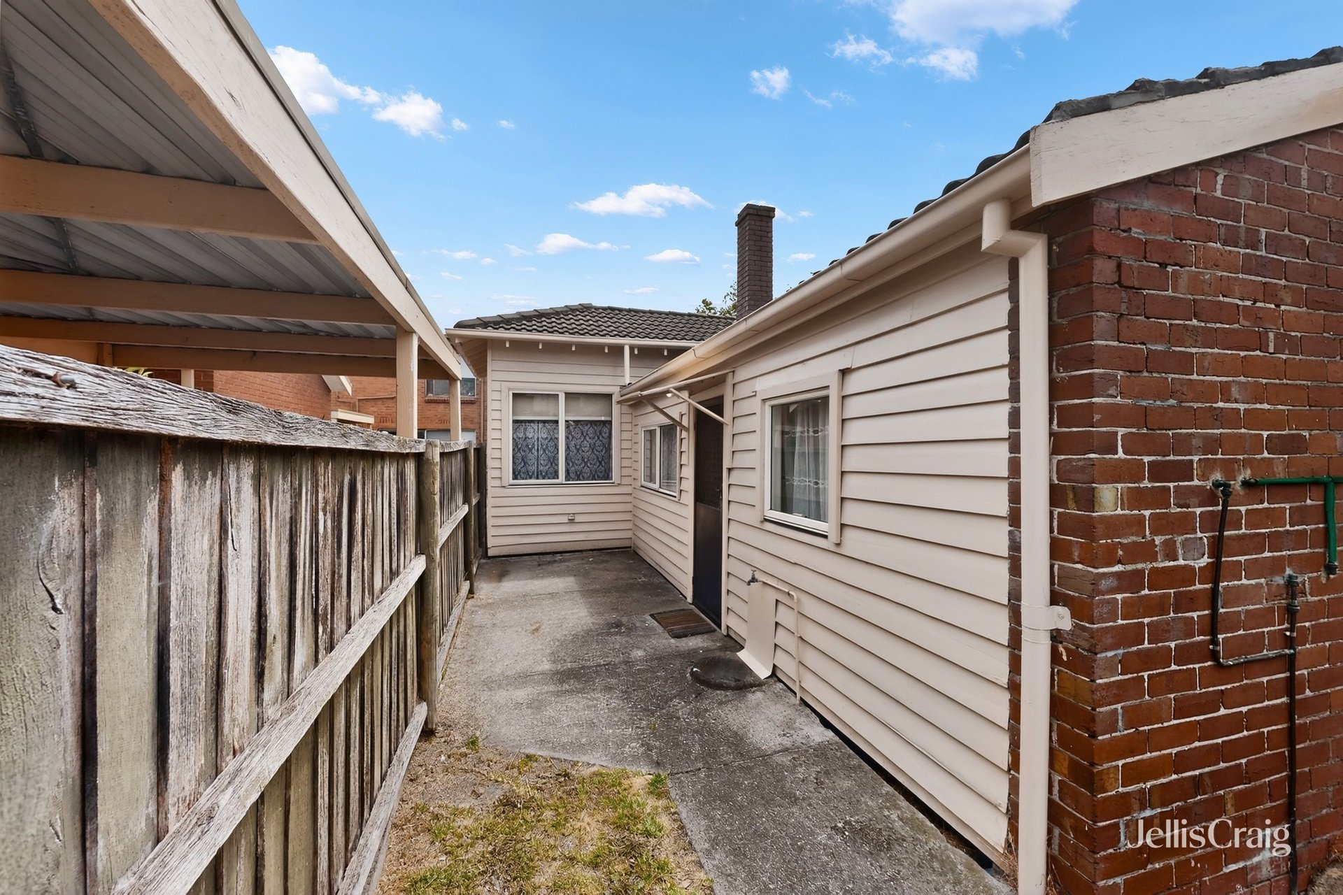 1/160 Oakleigh, Carnegie image 14