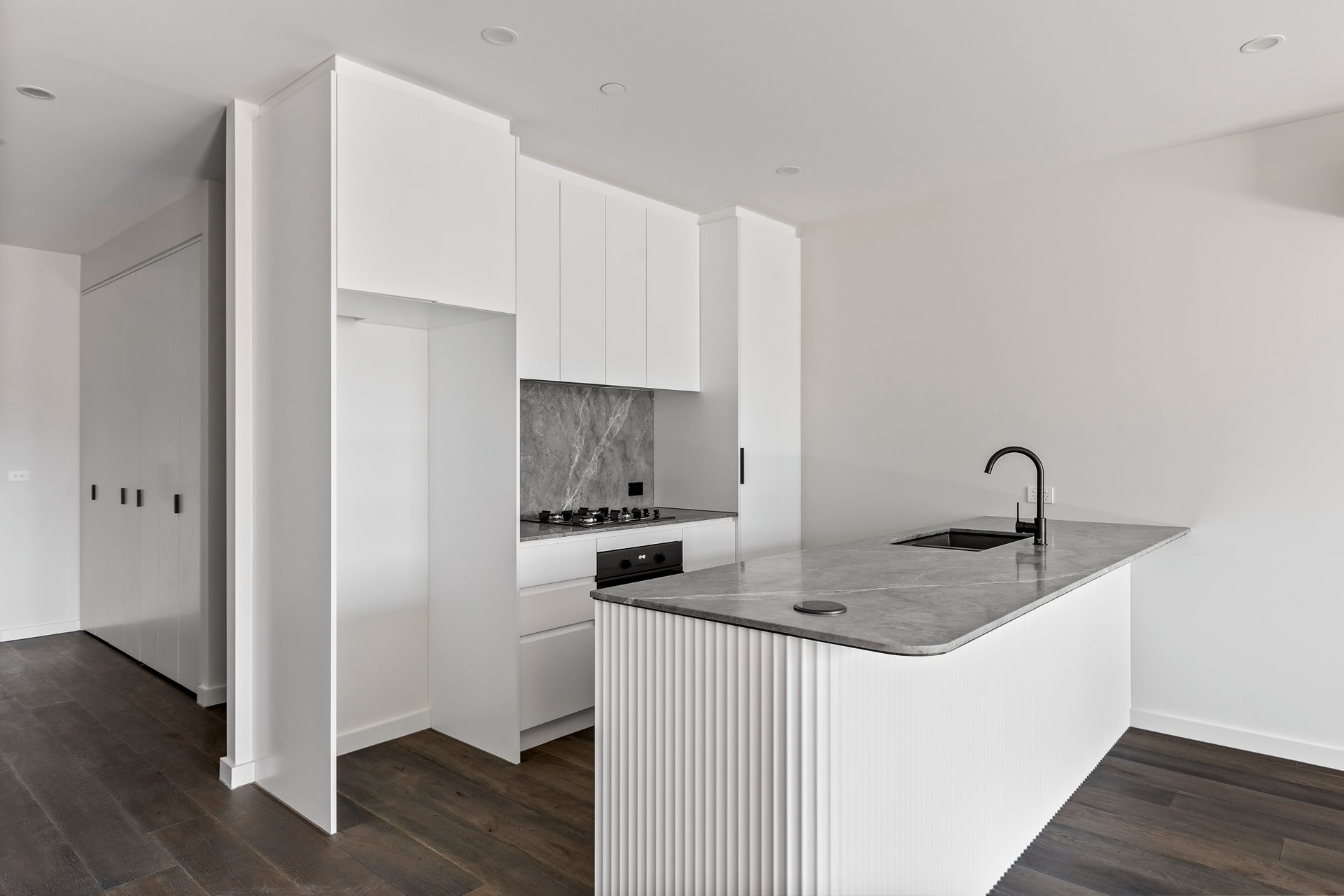 Property Gallery - Main Image