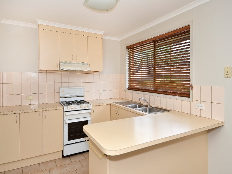 1/161 Townsend Road, Whittington image 2