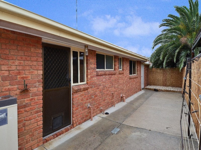 1/161 Townsend Road, Whittington image 8