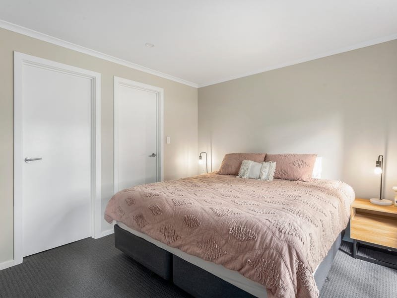 Property Gallery Thumbnail 4