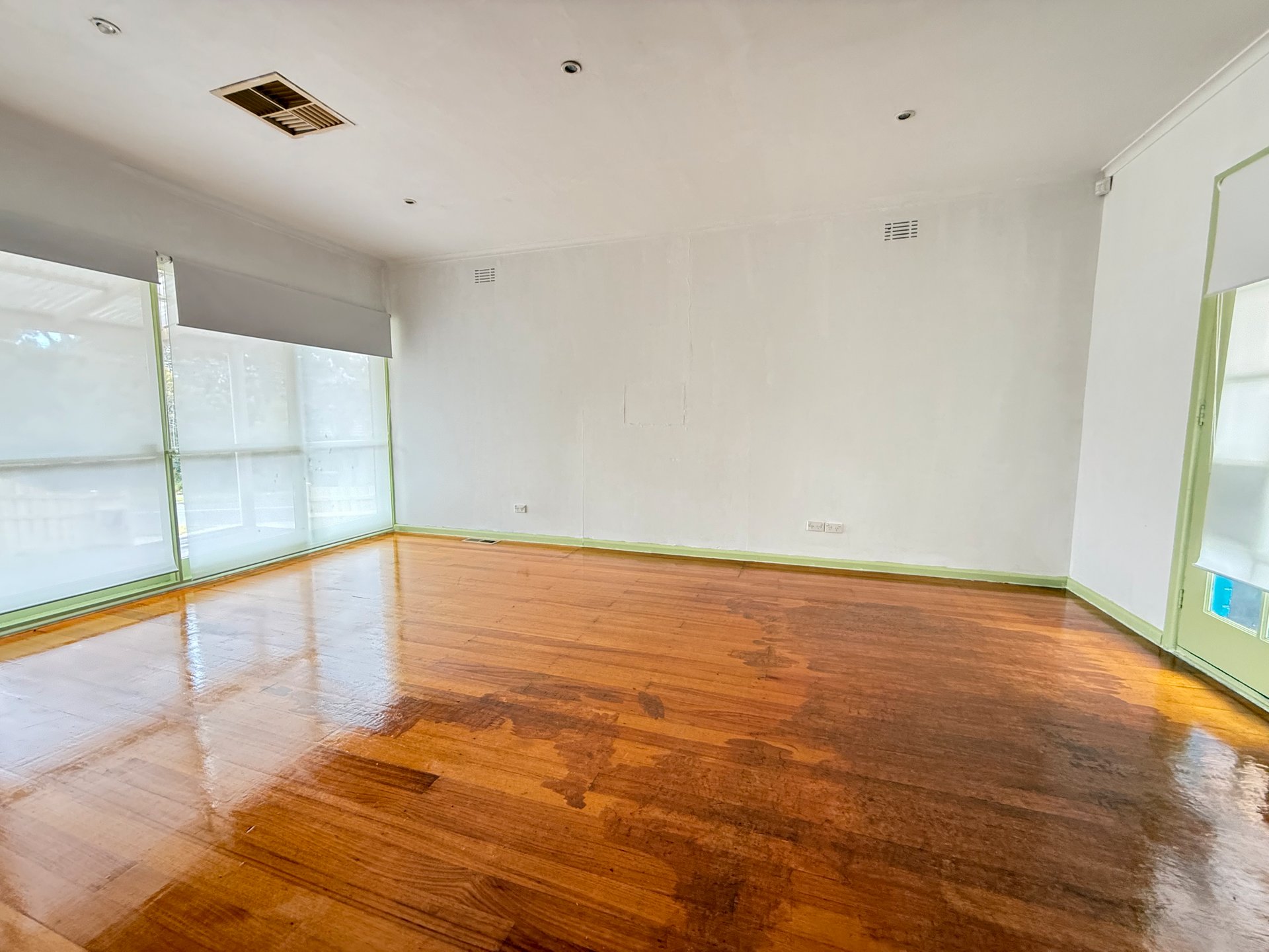 1/166 Blackburn Road, Glen Waverley image 6