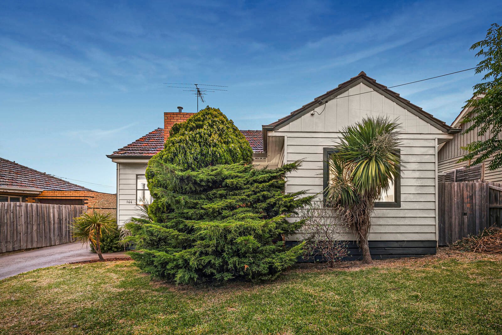 Property Gallery Thumbnail 10