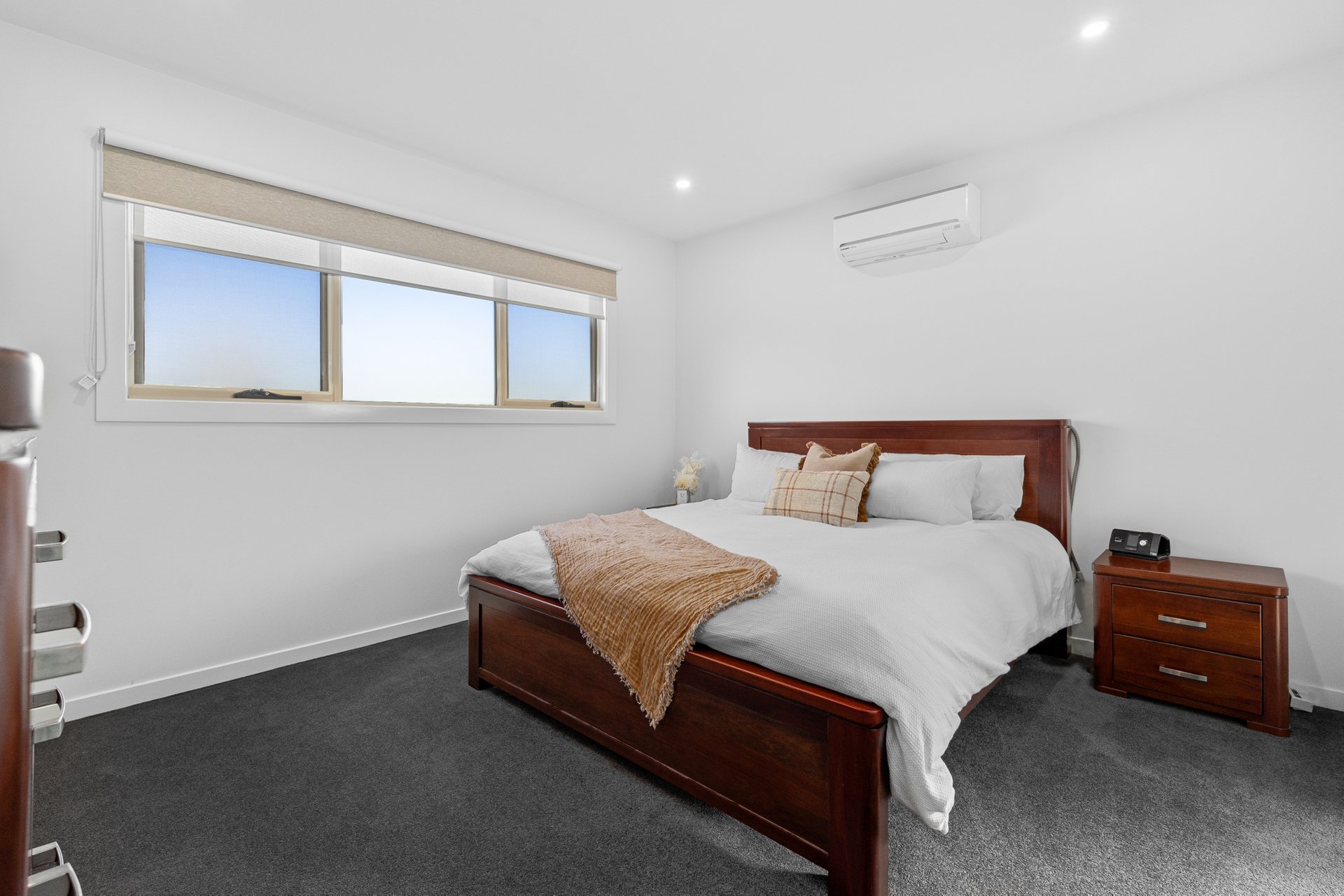 Property Gallery Thumbnail 11