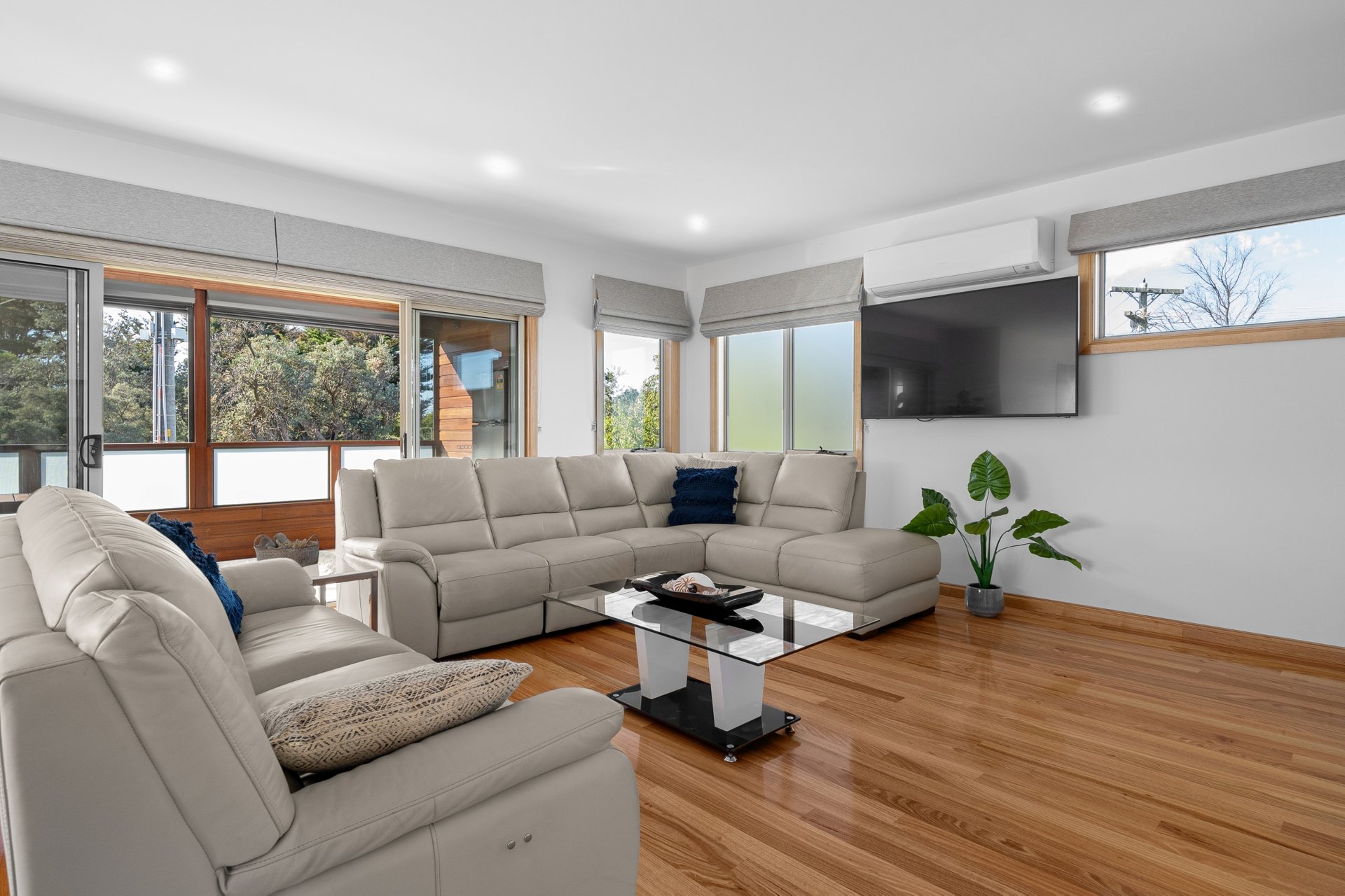 Property Gallery Thumbnail 19