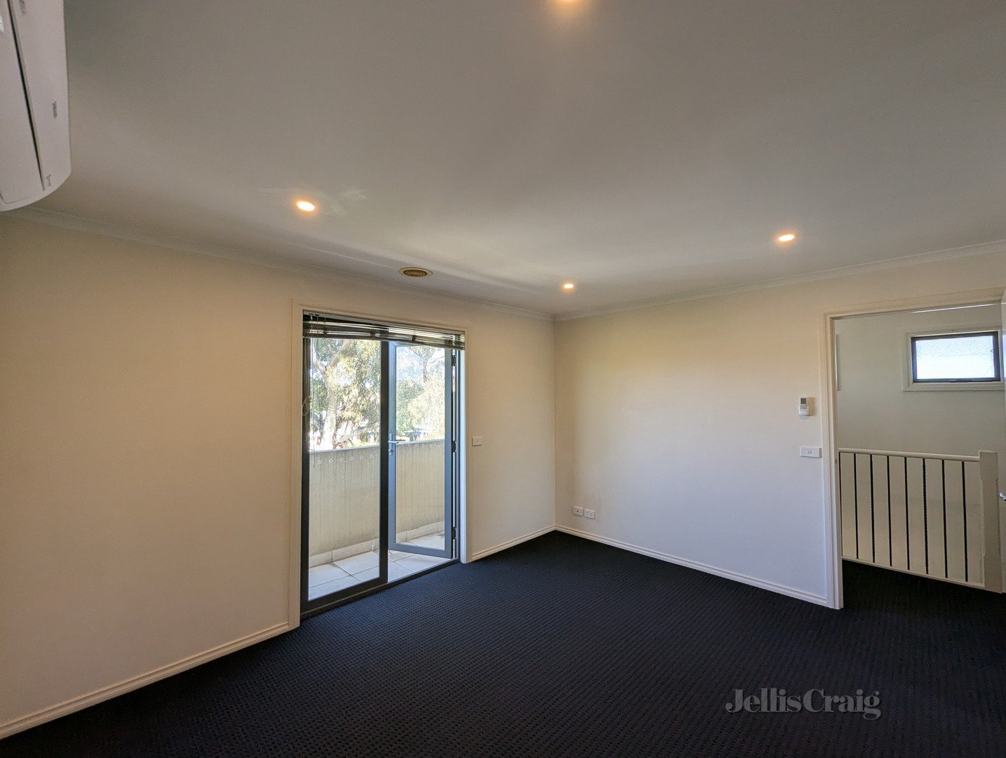 1/167 Cumberland Road, Pascoe Vale image 4