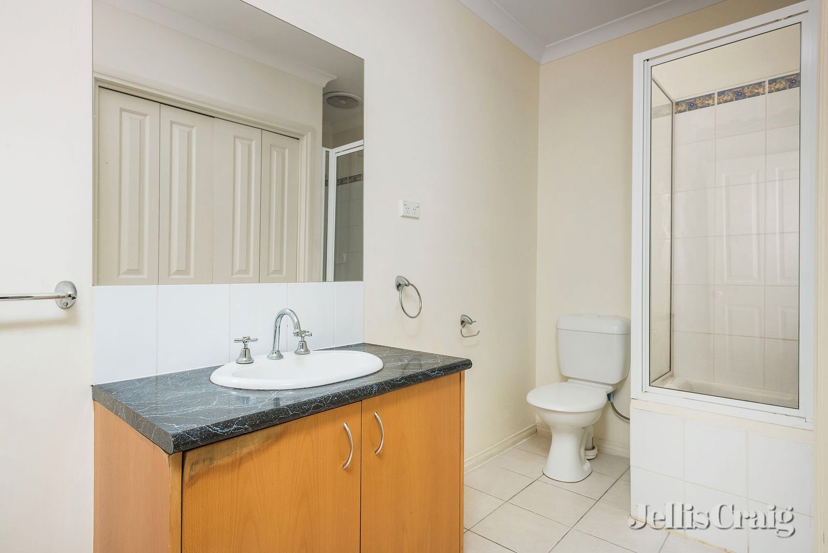 11/675 Centre Road, Bentleigh East image 6