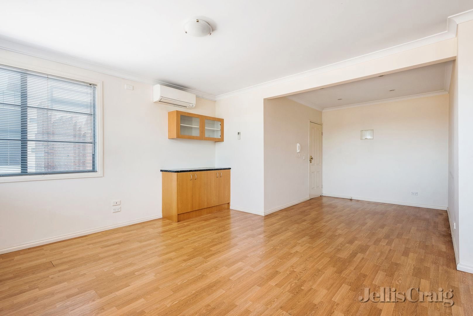 11/675 Centre Road, Bentleigh East image 3