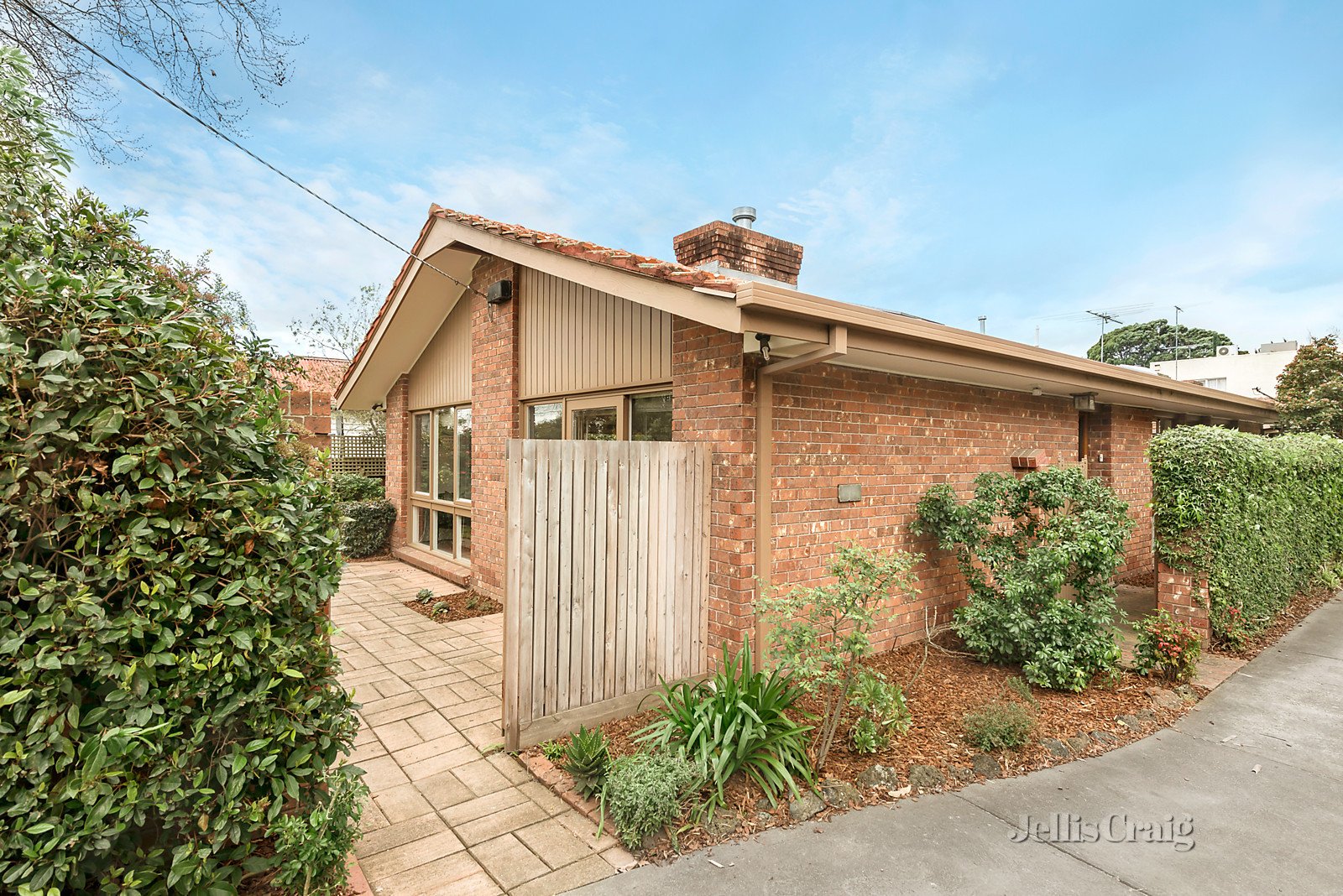 1/168 Brougham Street, Kew image 2