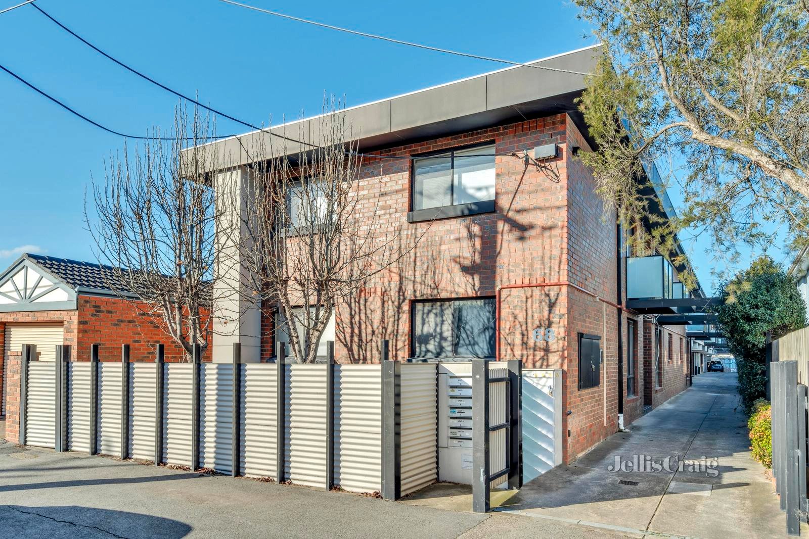 11/68 De Carle Street, Brunswick image 2