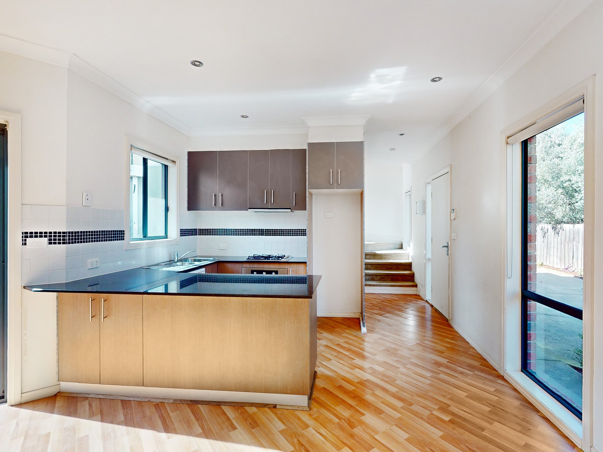 1/169 Epsom Road, Flemington image 3