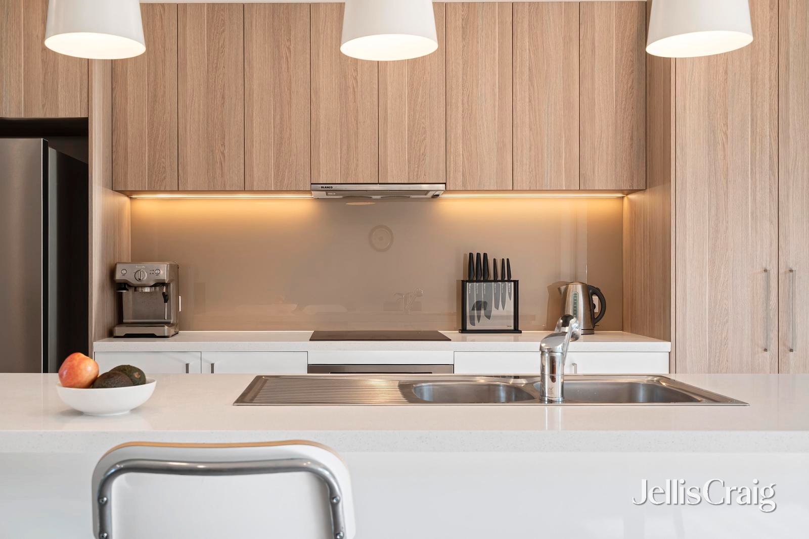 1/169 Lincoln Road, Croydon image 4