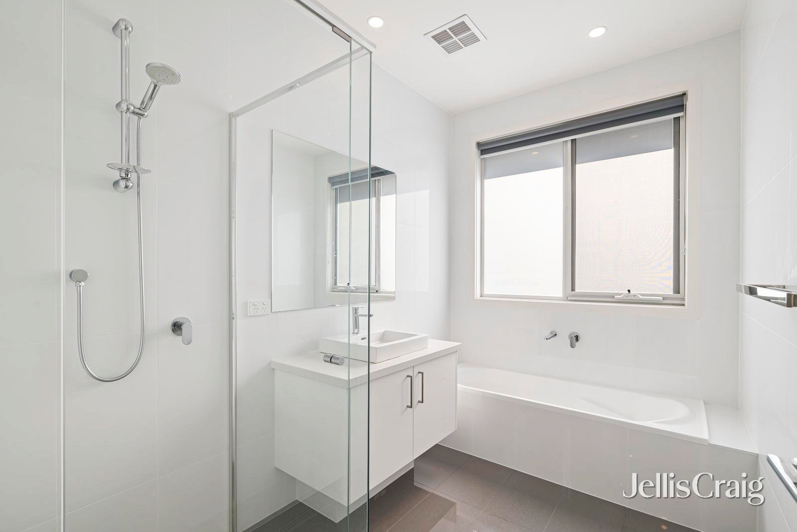 1/169 Lincoln Road, Croydon image 7