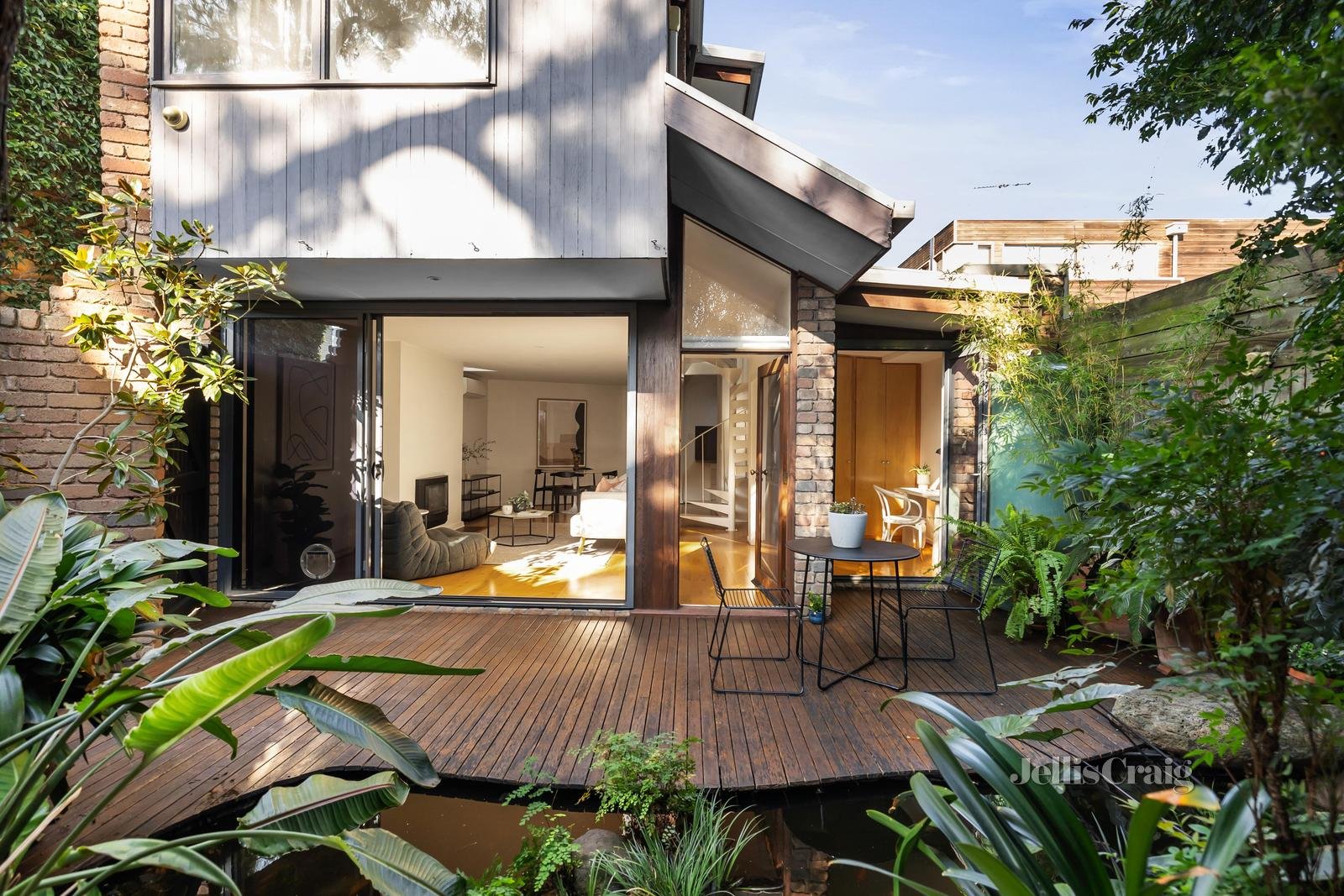 1/16a Macfarlan Lane, South Yarra image 1