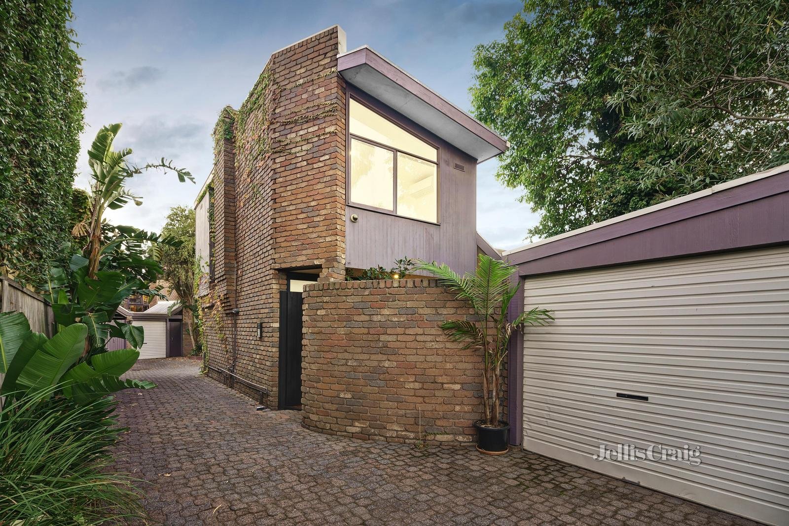 1/16a Macfarlan Lane, South Yarra image 11