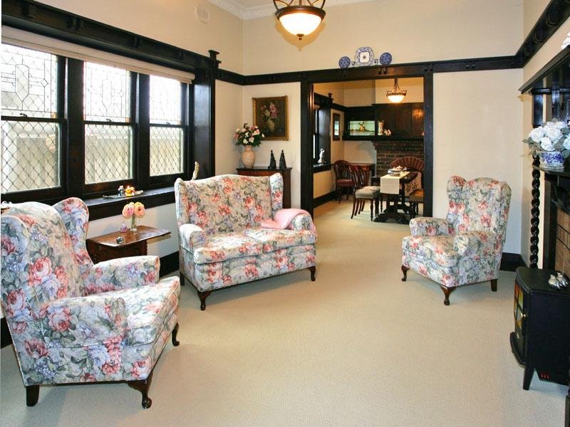 117 Addison Street, Elwood image 2