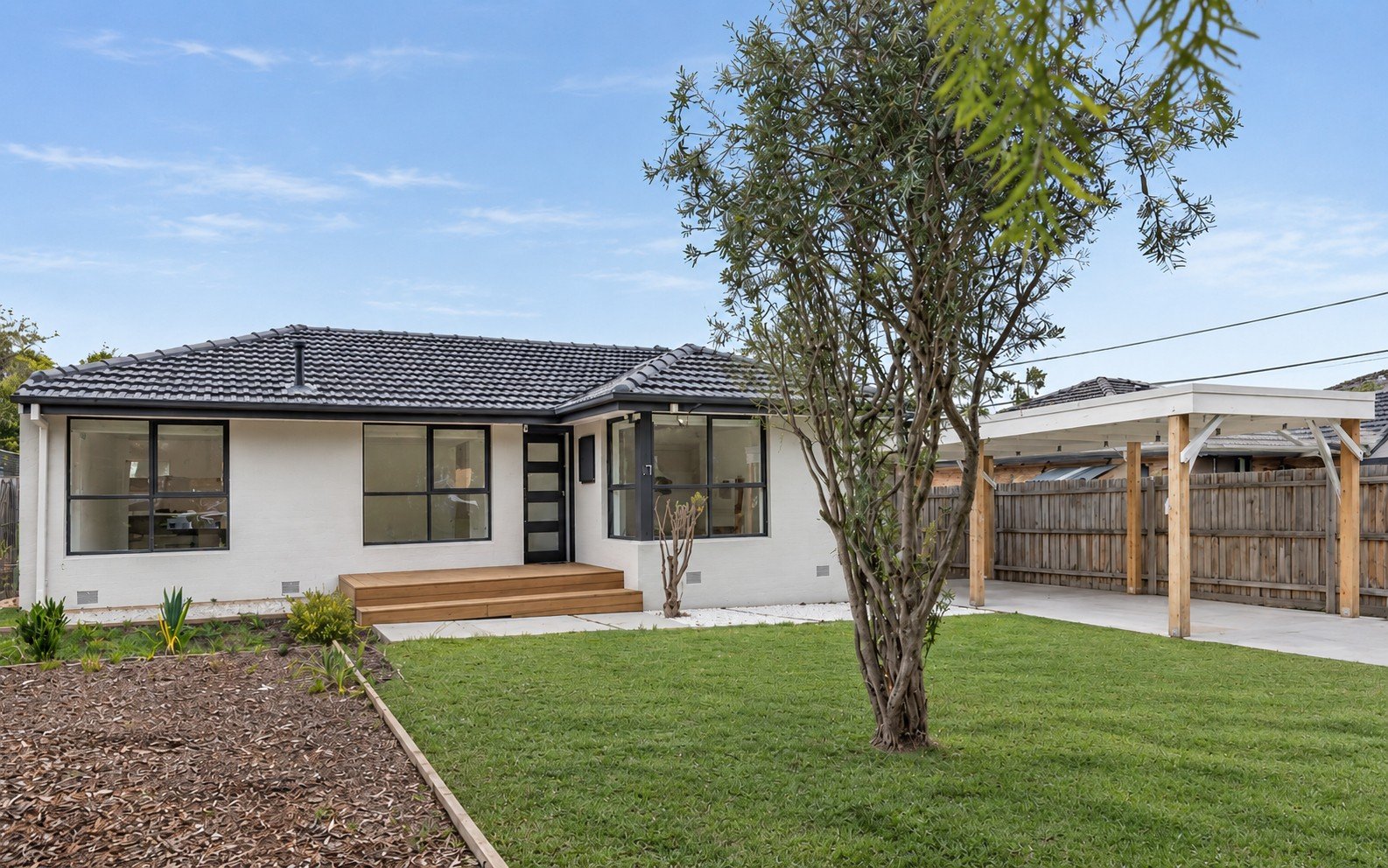 1/17 Andrew Street, Mooroolbark image 1