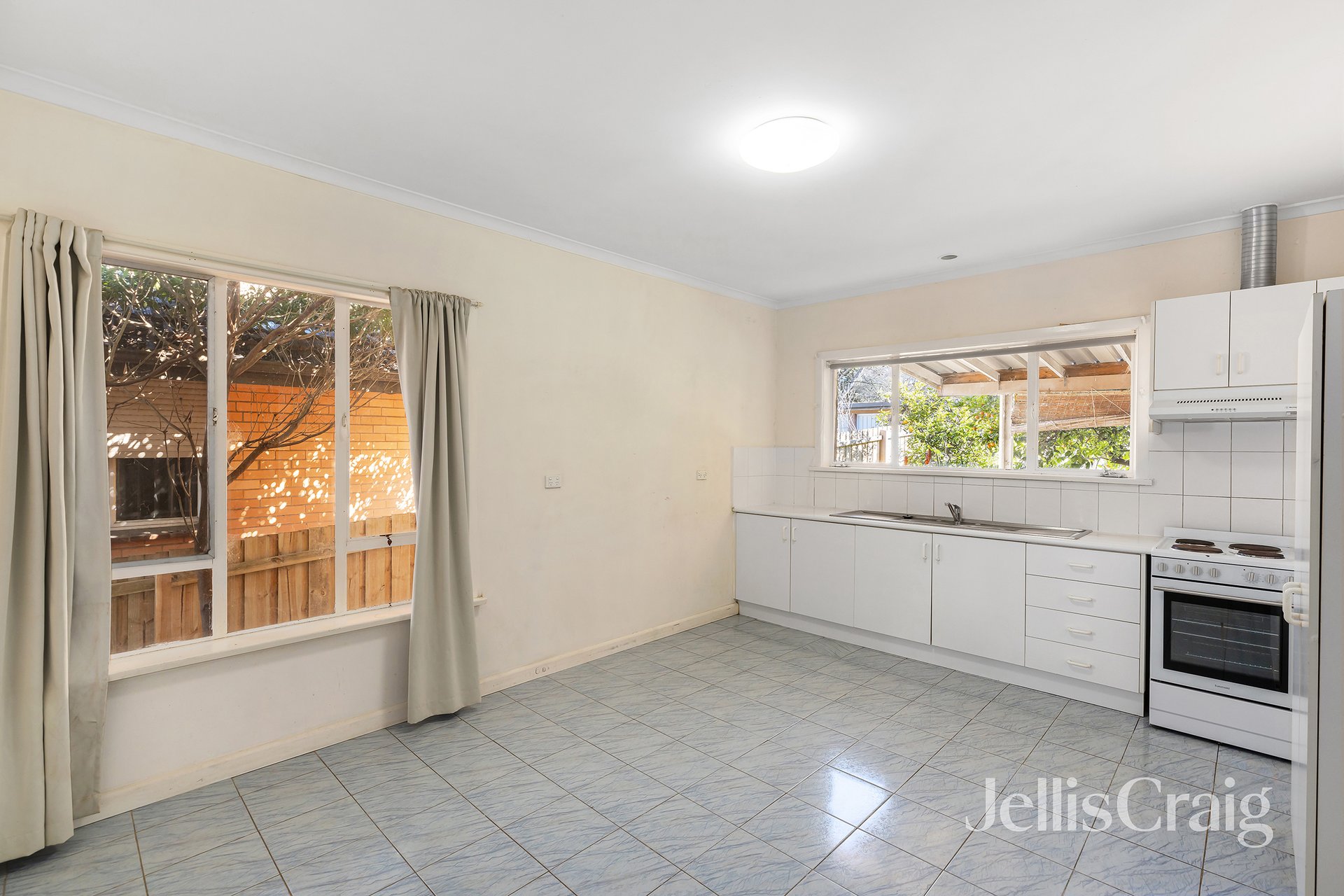 117 Beverley Road, Heidelberg image 4