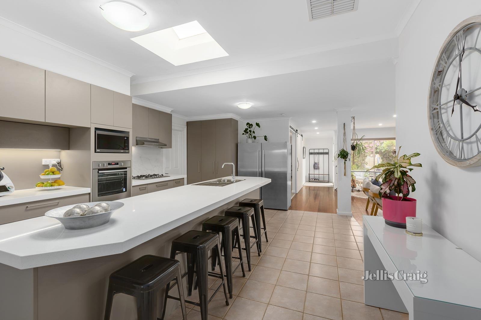 117 Bignell Road, Bentleigh East image 4