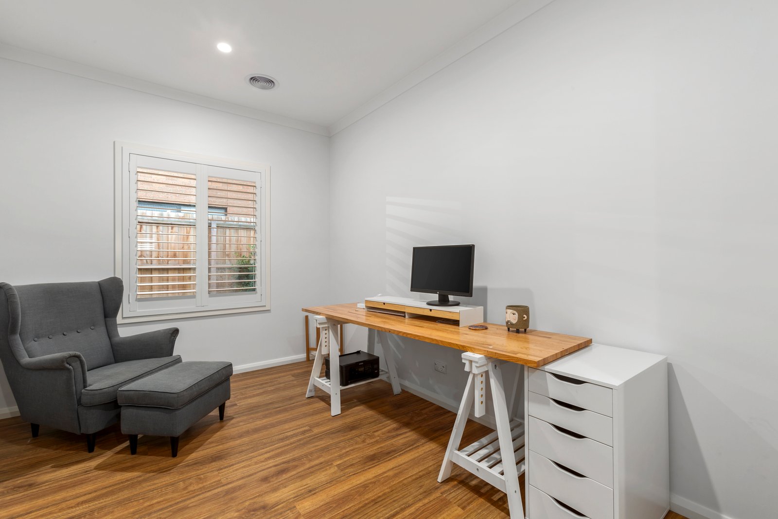 Property Gallery Thumbnail 11