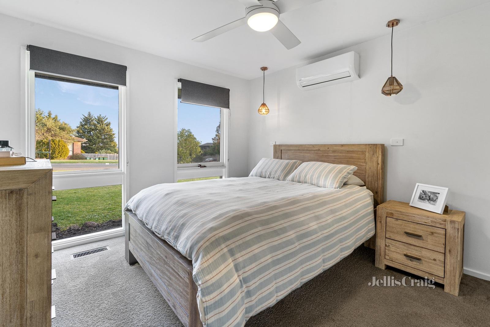 1/17 Erskine Ridge, Mooroolbark image 7