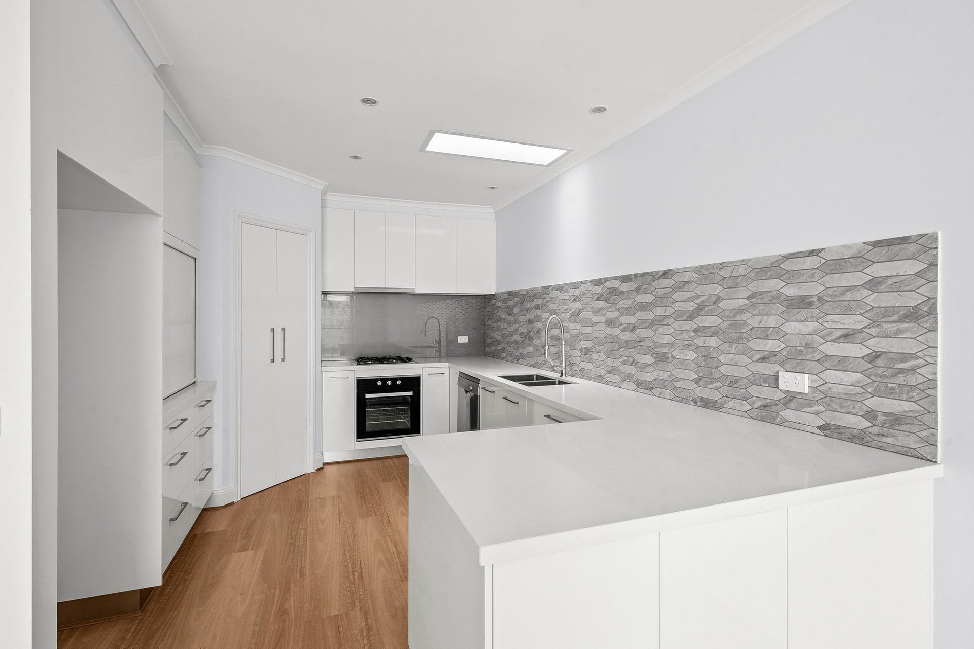 117 Gertrude Street, Geelong West image 4