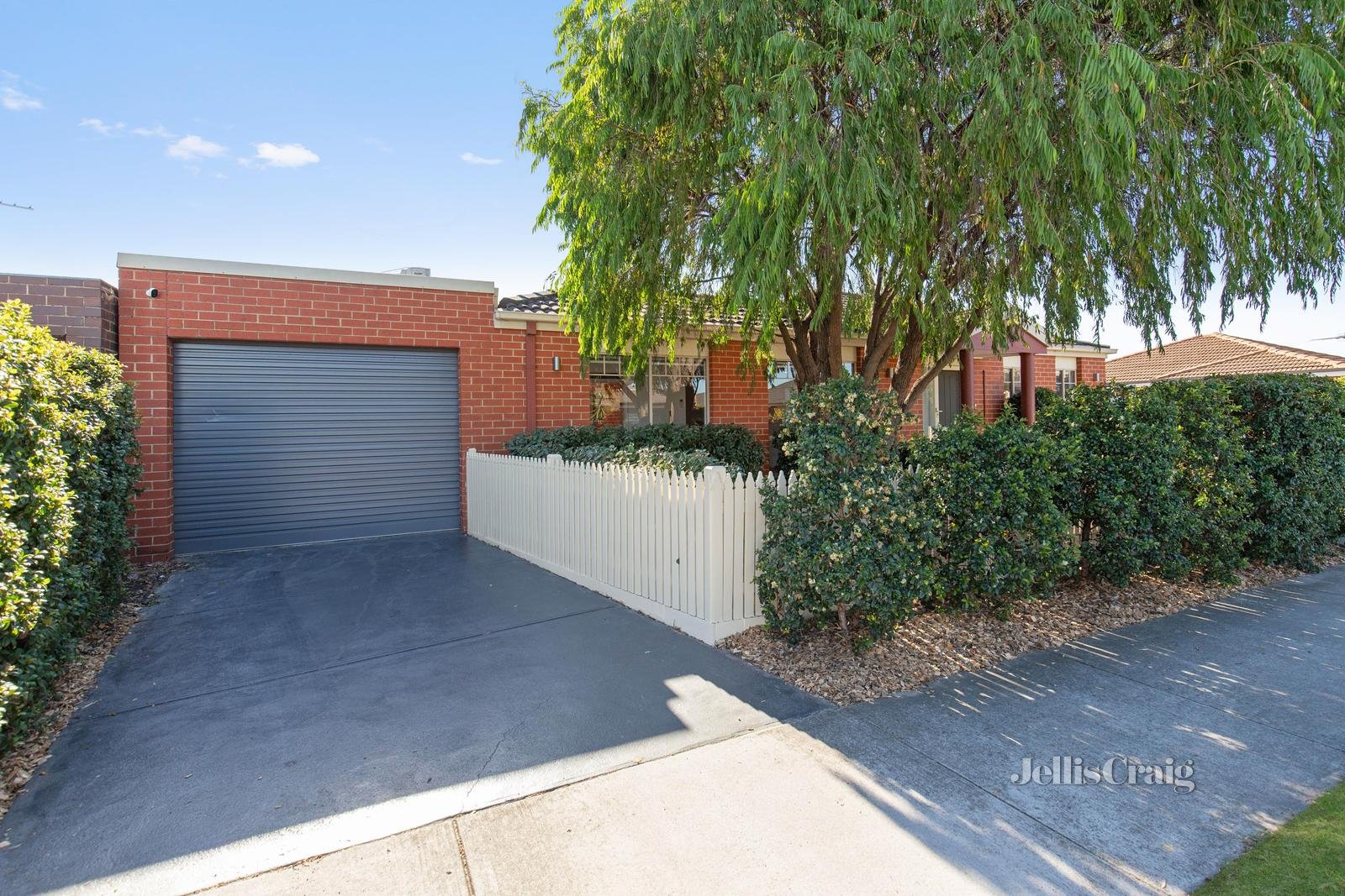 1/17 Golden Avenue, Chelsea image 1