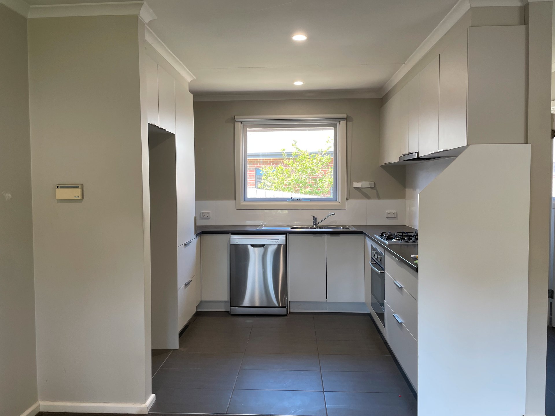 1/17 Greenville Street, Mooroolbark image 6