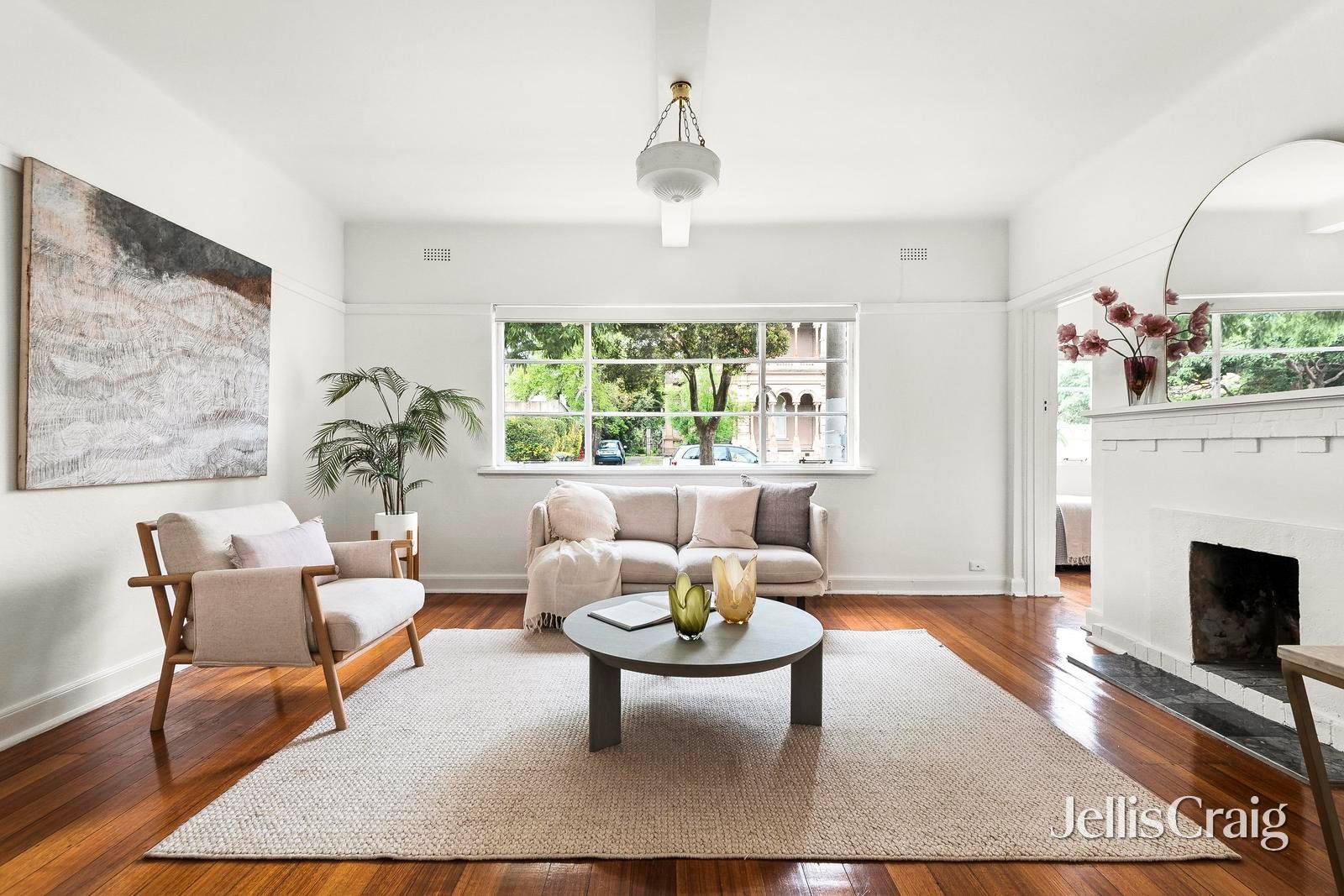 1/17 Hennessy Avenue, Elwood image 3
