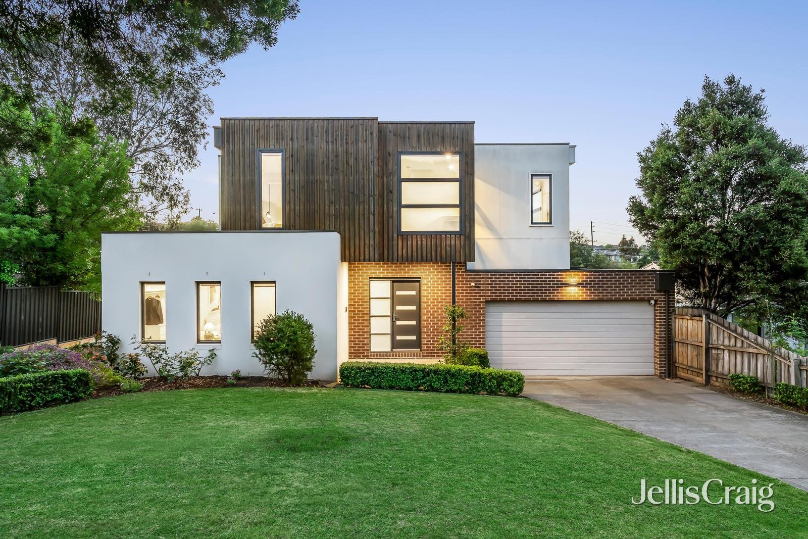 1/17 Howitt Drive, Templestowe&nbsp;Lower image 1