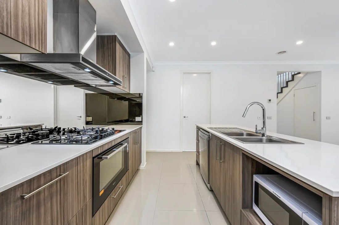 1/17 Ingleside Crescent, Glen Waverley image 3