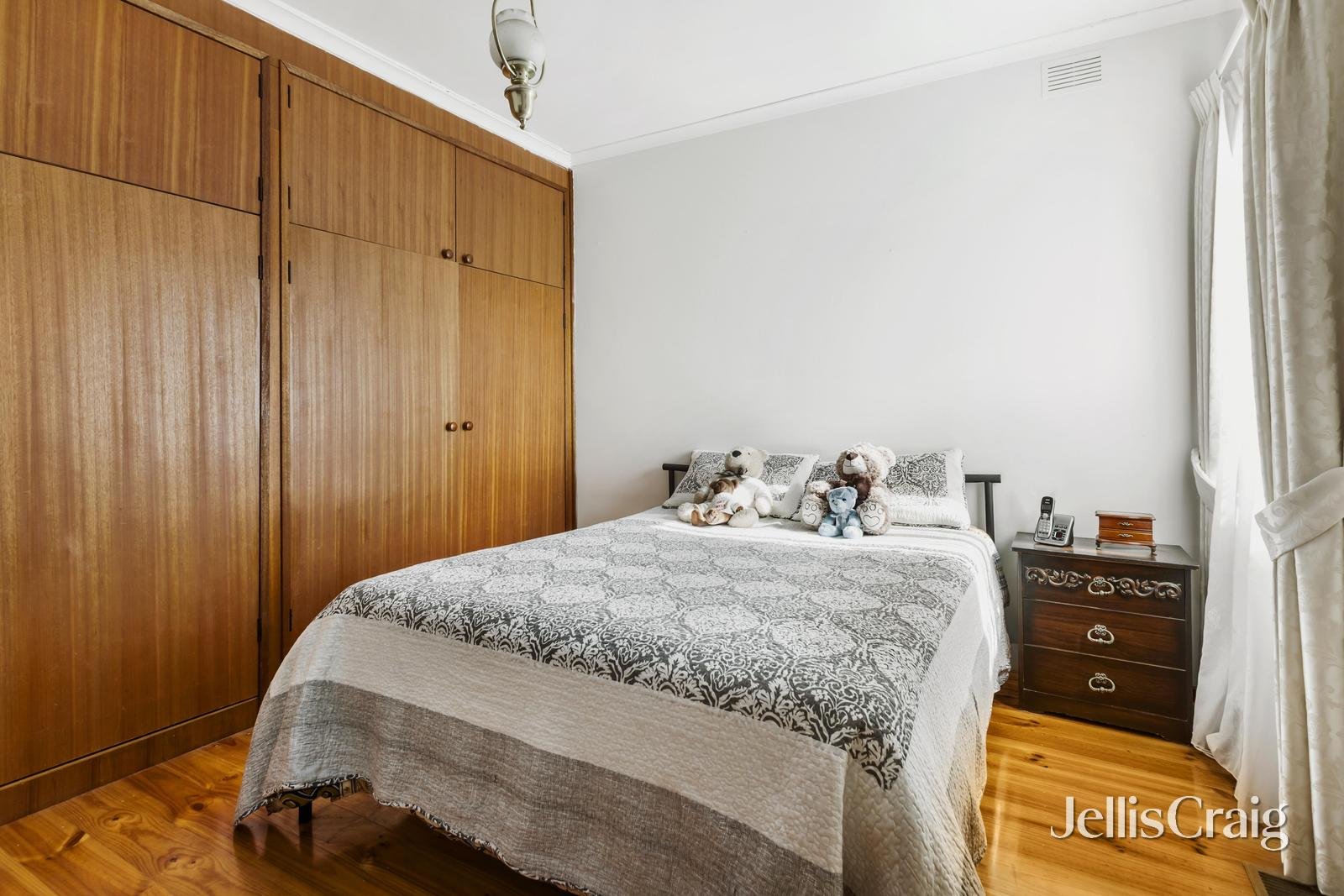 117 Kent Street, Richmond image 5