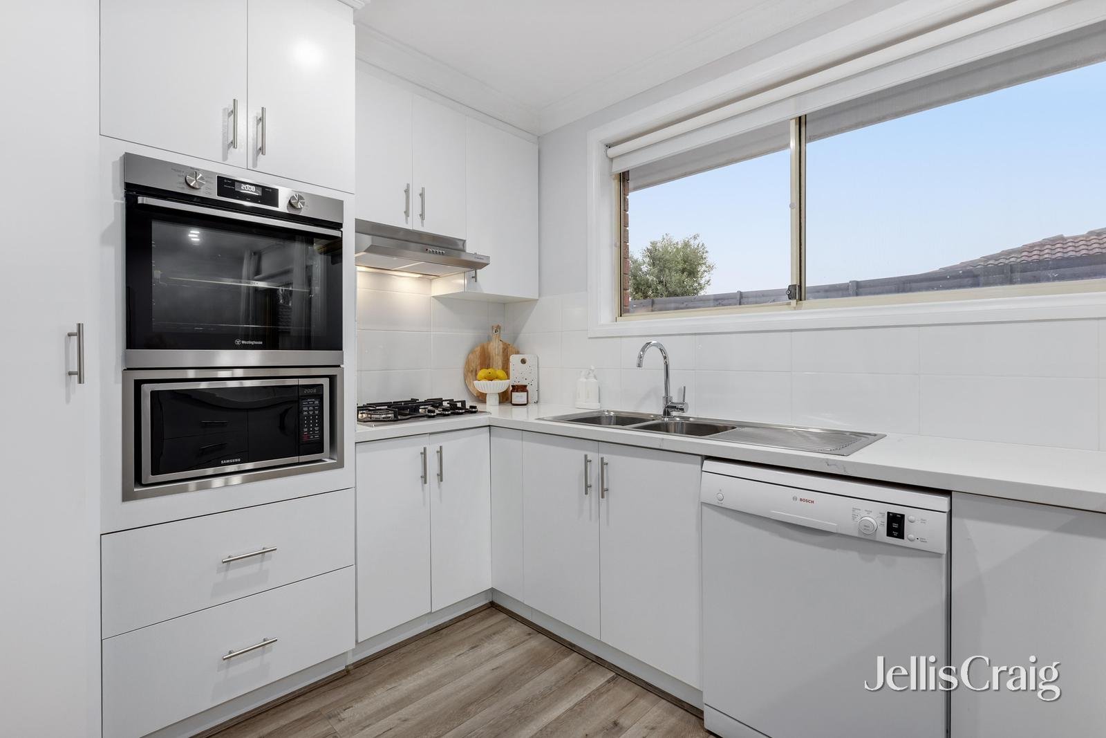 1/17 Quarry Road, Mitcham image 5