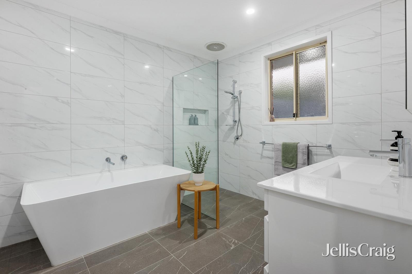 1/17 Quarry Road, Mitcham image 11