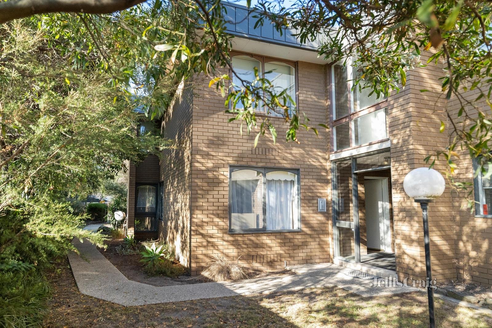 1/17 Roberts Court, Brighton East image 3