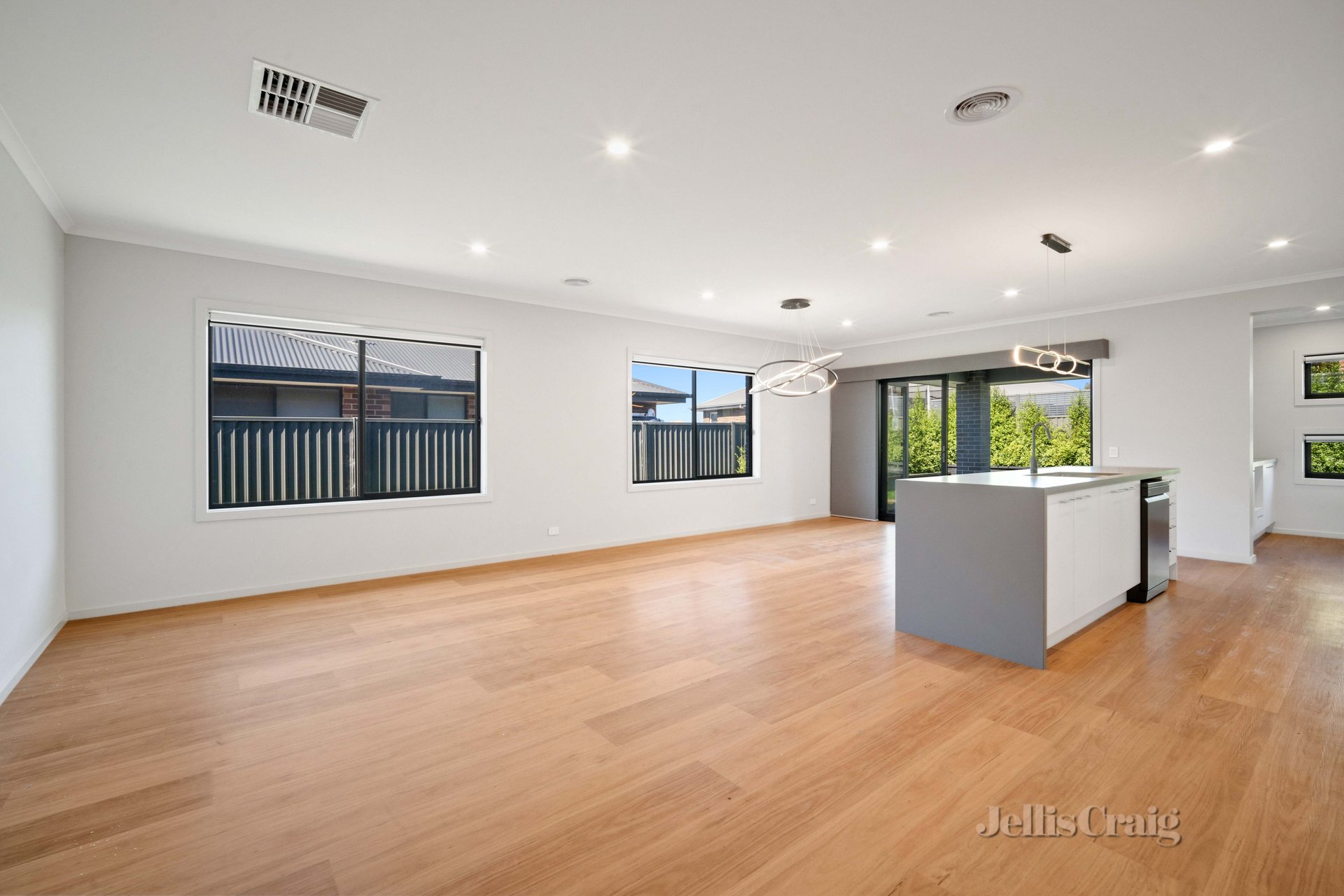 117 Shortridge Drive, Lucas image 6