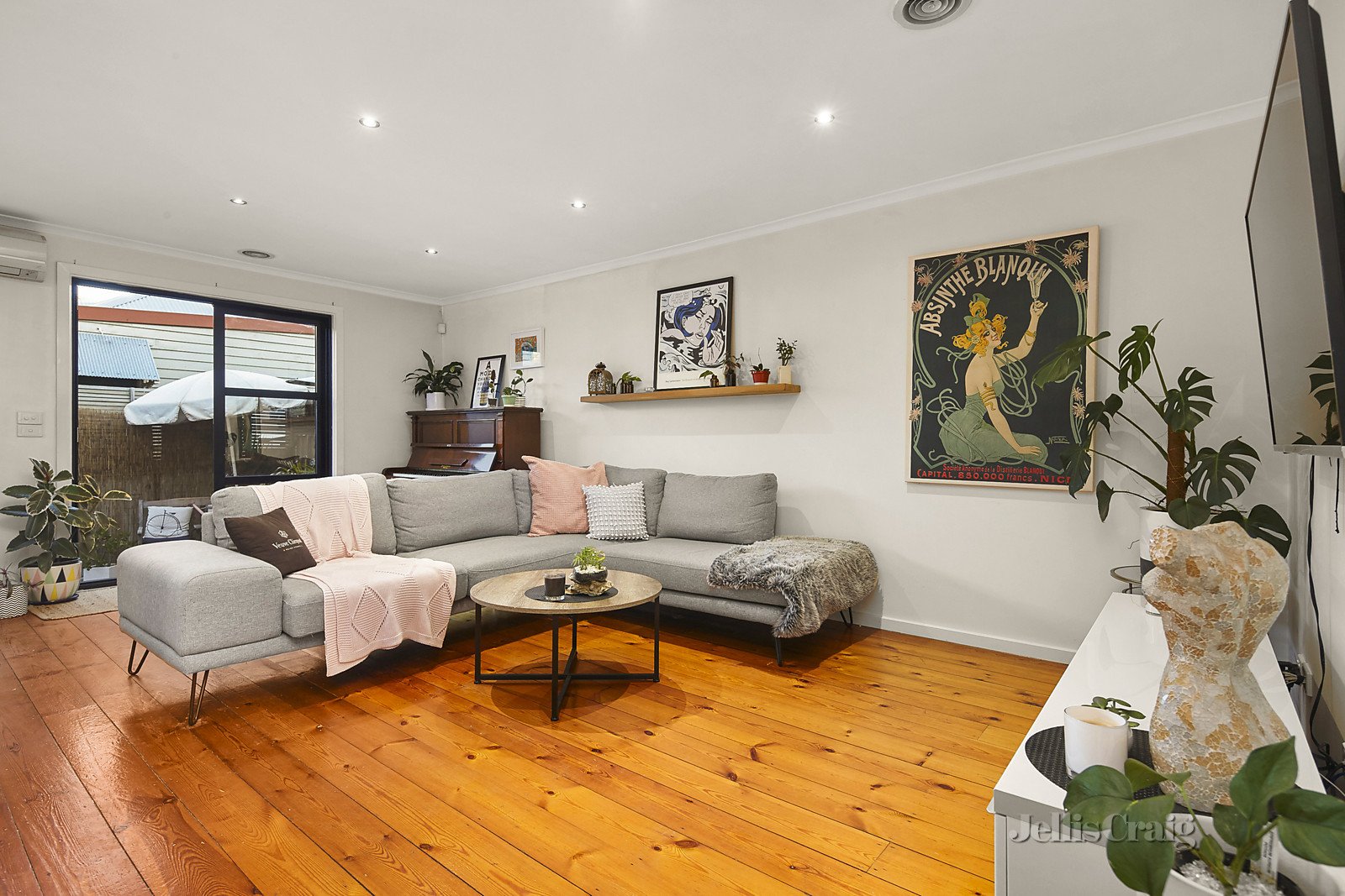 1/17 Southampton Street, Footscray image 3