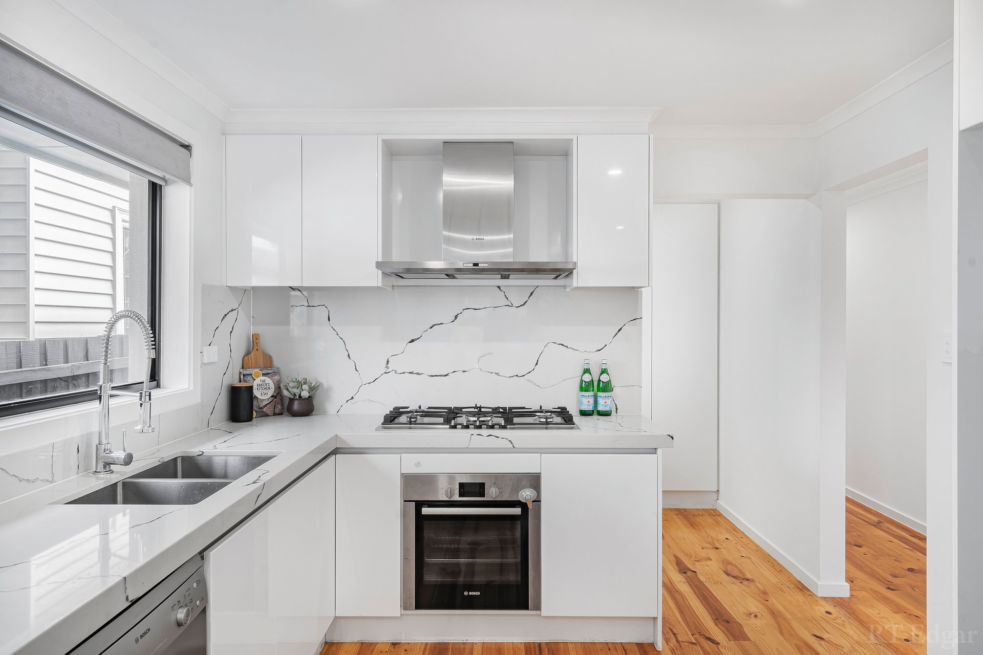 Property Gallery Thumbnail 12