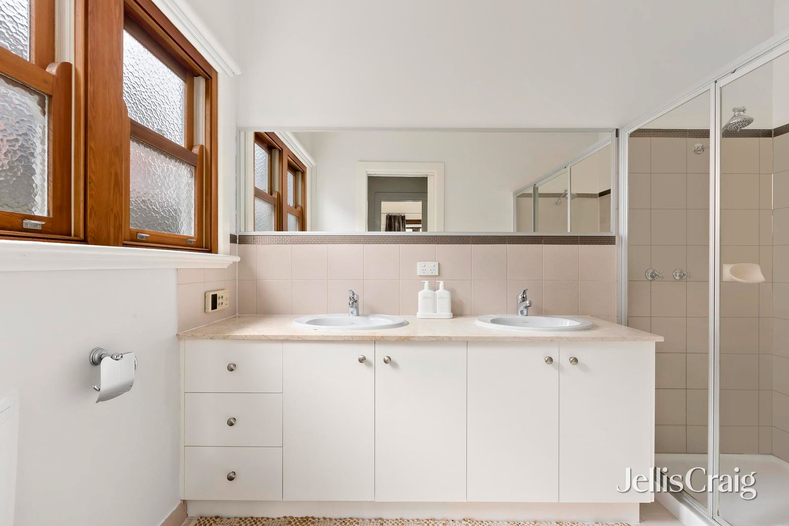 117 Tennyson Street, Essendon image 12