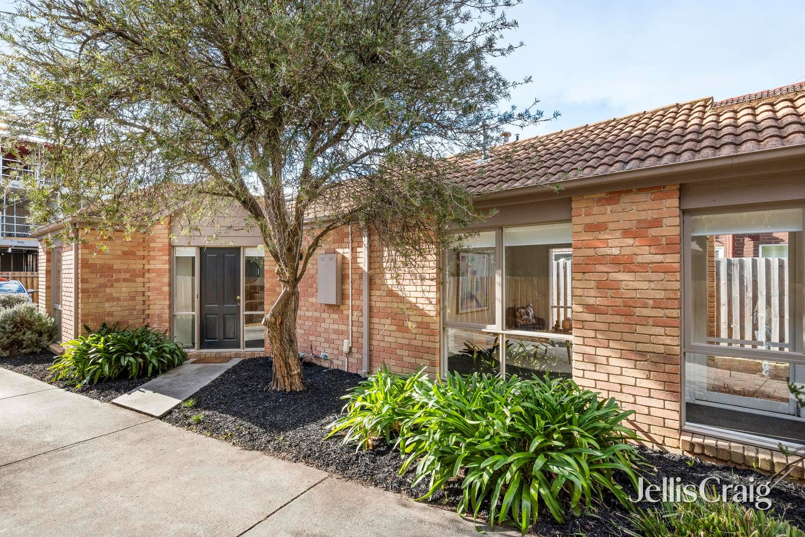 1/17 Toolambool Road, Carnegie image 9