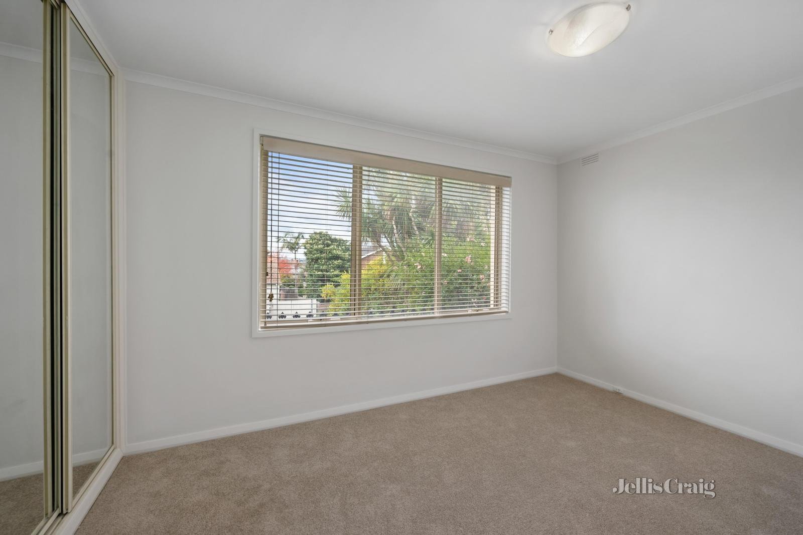 1/17 Westbrook Street, Kew East image 5