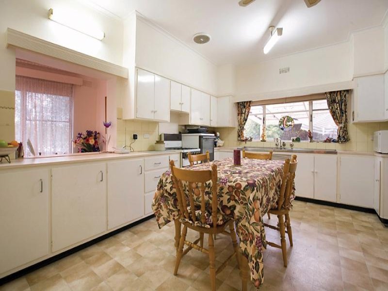 117 Willsmere Road, Kew image 3