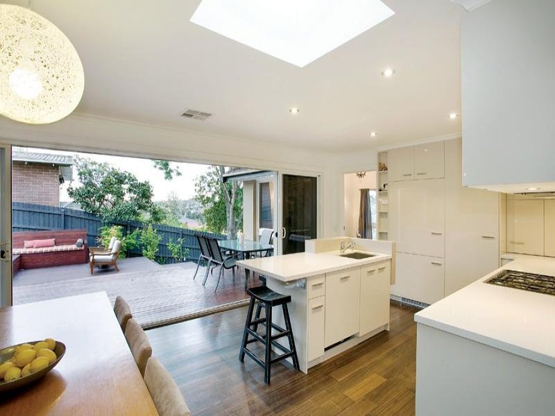 117 Winfield Road, Balwyn North image 1