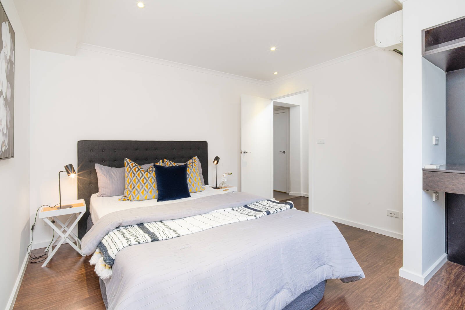 Property Gallery Thumbnail 12