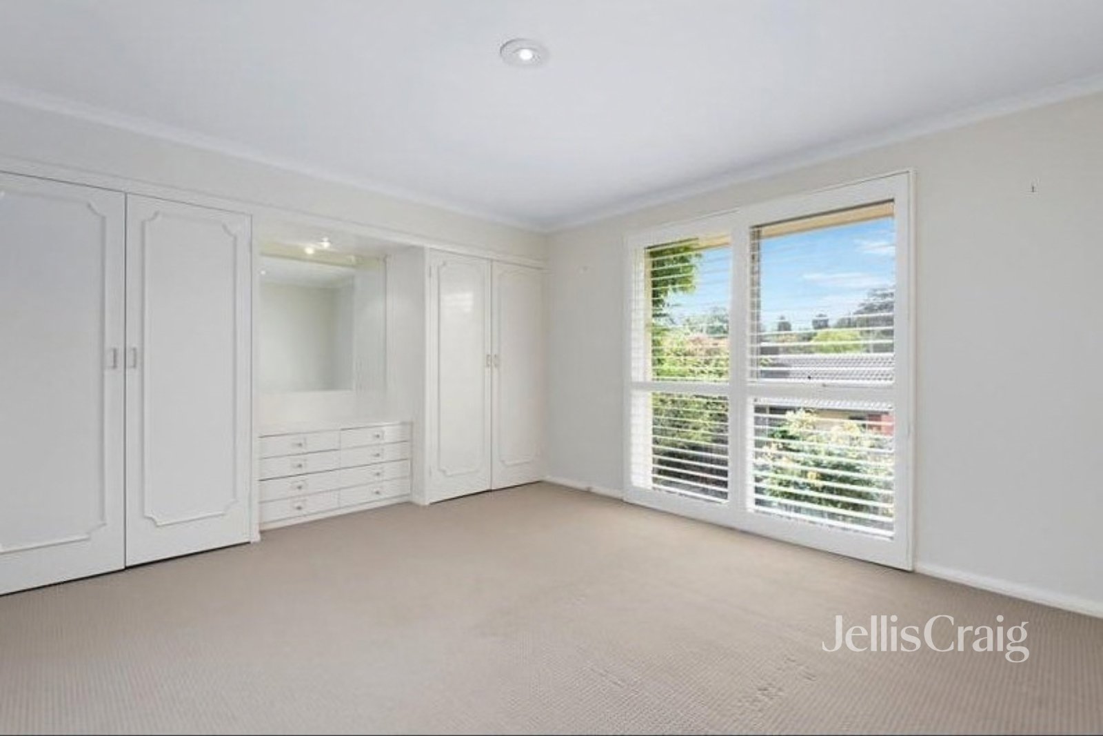 1/170 Hawdon Street, Heidelberg image 3