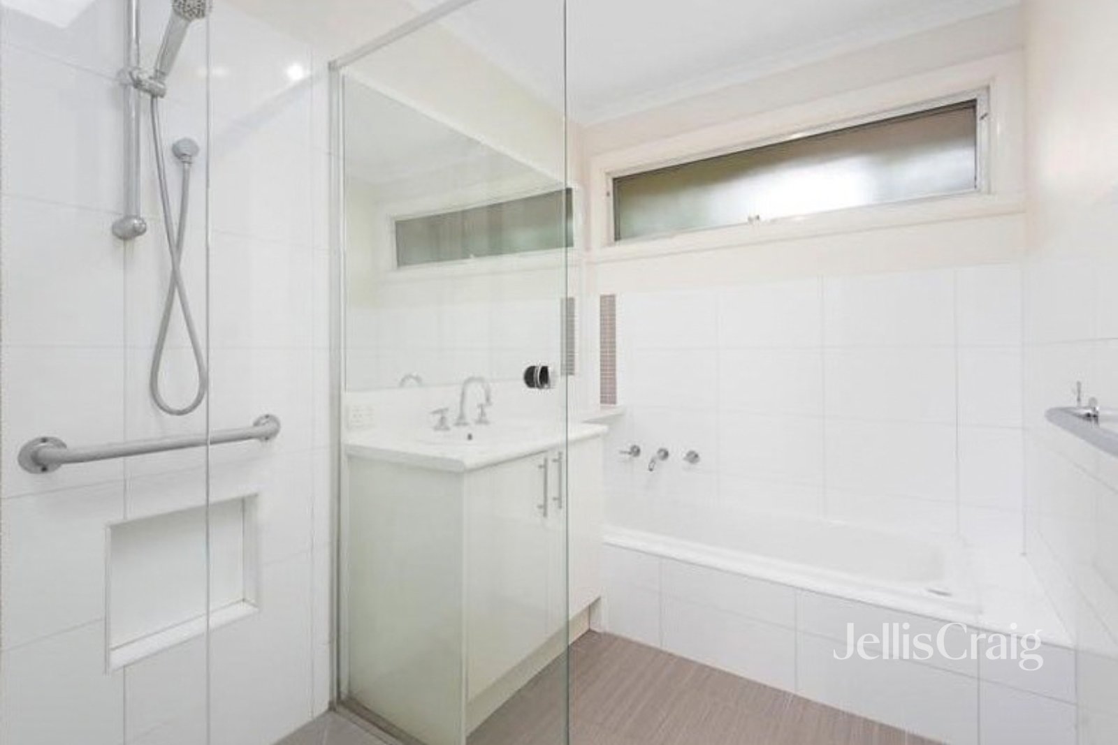 1/170 Hawdon Street, Heidelberg image 4